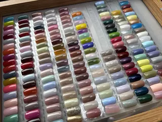 ネイル マイネイル 銀座店のネイルデザイン