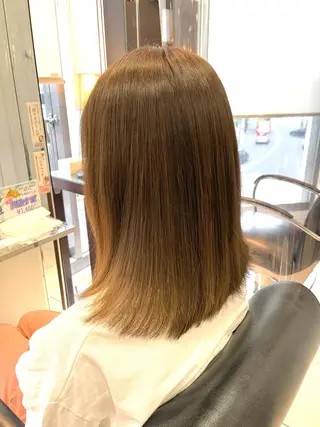 ミディアム ミナミ マキコのヘアスタイル