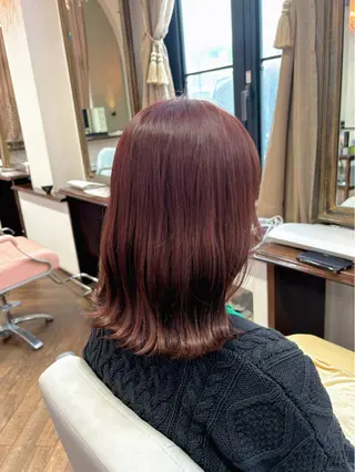 ミディアム カラー 勝田 沙耶のヘアスタイル