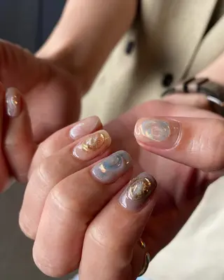 ネイル amuse 手書きニュアンスのネイルデザイン