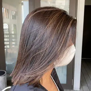 セミロング カラー 海外風カーテンバング Mao広尾美容室のヘアスタイル