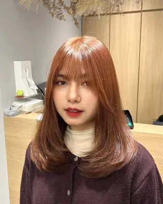 セミロング カラー Lien by kiitos所属・韓国ヘア×レイヤー カット/上田丈也のヘアスタイル