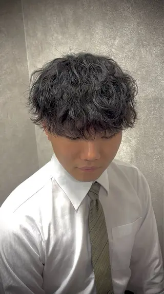 ミディアム パーマ メンズ JADE with AKROS所属・JADEwith AKROS✨サヤカのヘアスタイル