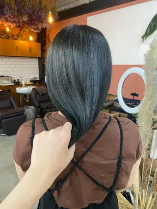 セミロング カラー chapter問屋町 💘小室明華のヘアスタイル