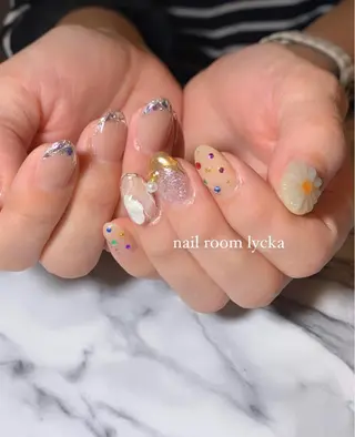 ネイル ﾈｲﾙﾙｰﾑﾘｯｶ 𝐦𝐚𝐲𝐮のネイルデザイン