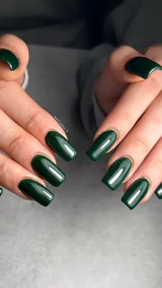 ネイル 関山 志乃のネイルデザイン