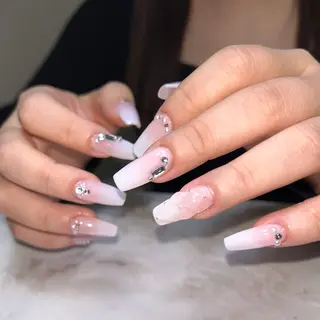 ミディアム OKUHARA Mのネイルデザイン