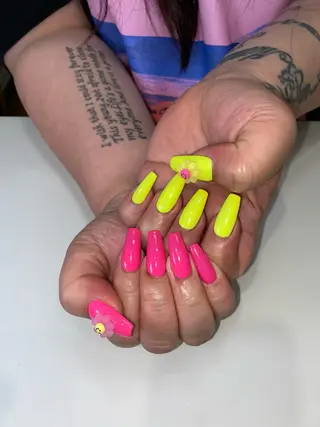 ネイル NAILSTUDIO401所属・ジェルチップ長さだし 専門ネイルサロンのネイルデザイン