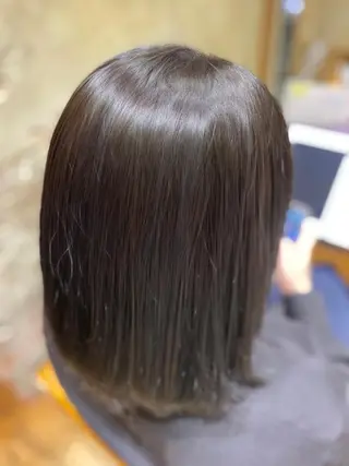 カラー 新宿/レイヤー 顔周りカット溝手優太のヘアスタイル