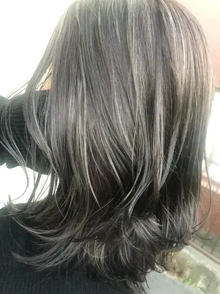 セミロング カラー yoon所属・Kaede .のヘアスタイル