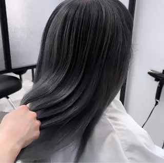 ロング カラー Ren. 🦋デザインカラーのヘアスタイル