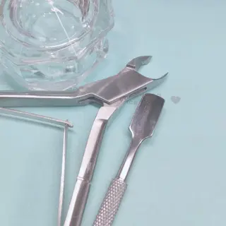 ネイル フリル所属・ina nail イナのネイルデザイン