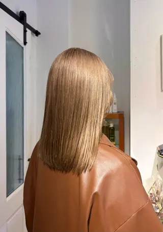 ミディアム カラー rina/似合わせ/ 艶髪カラー/髪質改善のヘアスタイル