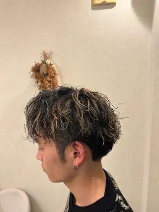 パーマ 善財 康葵のヘアスタイル