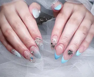 ネイル She   Nail所属・ISA_ BELLAのネイルデザイン