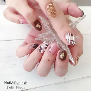 ネイル Petit Fleur所属・青柳 亜梨奈のマツエク・マツパデザイン