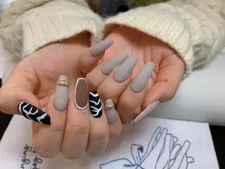 ネイル Ui_Amor (パラジェル)のネイルデザイン