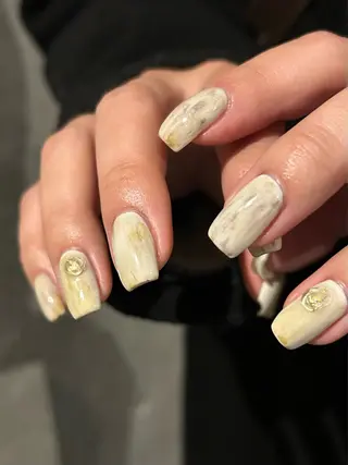 ネイル ayumi / Manonのネイルデザイン