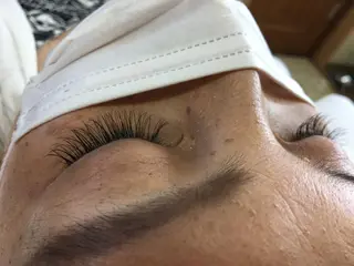 マツエク・マツパ ヘアーインスタジオディアーズ所属・仁平 千賀子のマツエク・マツパデザイン