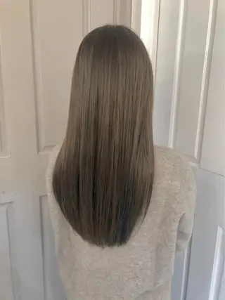 ロング 顔周り/ブリーチなし /縮毛矯正🫧伊勢のヘアスタイル
