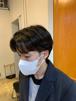 ショート パーマ メンズ グランジヘア 無造作ヘアHYUGAのヘアスタイル