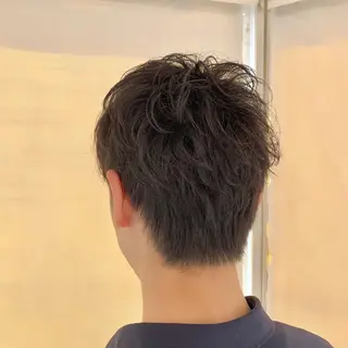 ショート パーマ メンズ 加藤 綾華のヘアスタイル