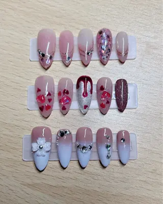 ネイル LUKA NAILのネイルデザイン