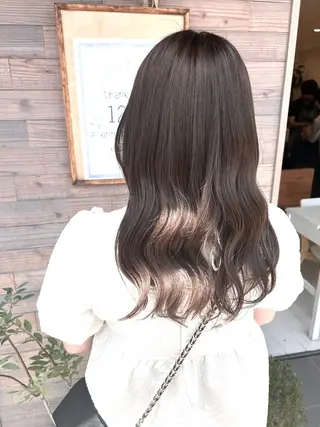 セミロング 高津 千慧のヘアスタイル