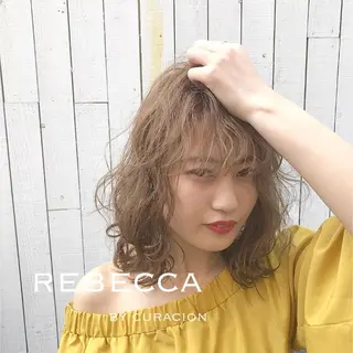 ミディアム カラー レイヤー/顔周り /AKARIのヘアスタイル