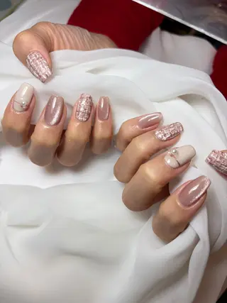 ネイル R2-O2 nailのネイルデザイン