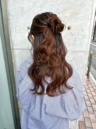 セミロング Mila Akariのヘアスタイル