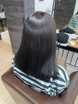 カラー 小山 麗奈のヘアスタイル