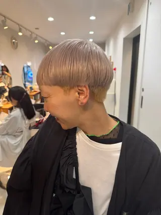 ショート カラー コイデ リュウセイのヘアスタイル