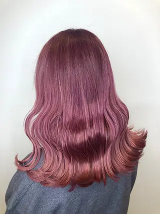 セミロング yuuto🌈 冬の透け感カラーのヘアスタイル