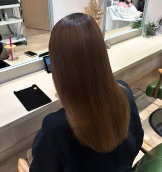 セミロング ROCCO saraのヘアスタイル