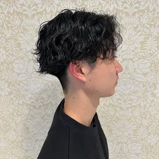 ショート パーマ 暖色系カラー🍊 オオネヨシナリのヘアスタイル