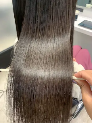 セミロング SALOWIN 銀座一丁目店所属・髪質改善/縮毛矯正 🎀小林 唯 🎀のヘアスタイル