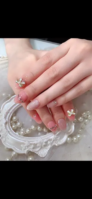 ネイル ネイルサロンAiri 長さ出し·シンプルのネイルデザイン