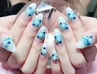 ネイル マツエク・マツパ AB マツエクネイルサロンのネイルデザイン