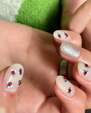 ネイル she saw me / shokoのネイルデザイン