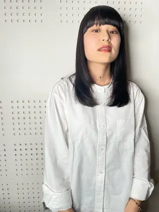 ミディアム Yusuke ユウスケのヘアスタイル
