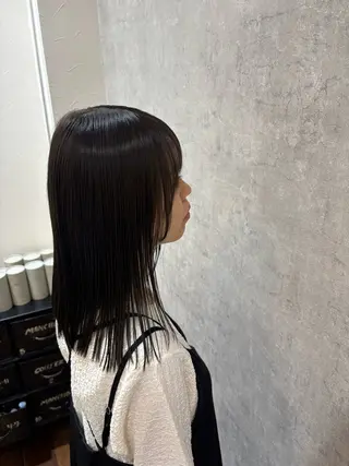 ミディアム カラー 下山 萌華のヘアスタイル