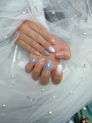 ネイル 🌼 Alinaのネイルデザイン