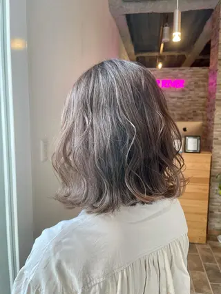 ミディアム SALOWIN心斎橋Suite店所属・【髪質改善の専門店】 🫧鷹司郎のヘアスタイル