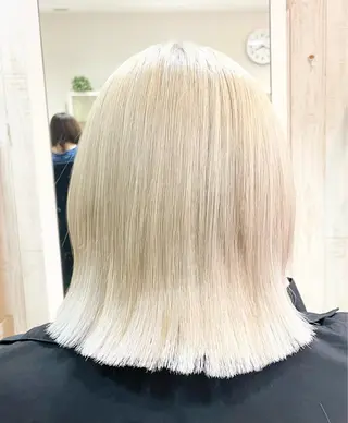 ミディアム カラー 🌈派手髪ハイトーン 🌈鈴木亮太🌈のヘアスタイル