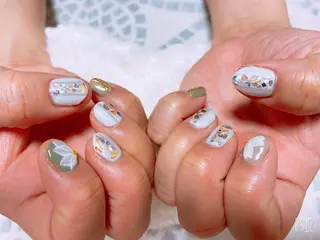 ネイル The Best Beauty受付担当のヘアスタイル