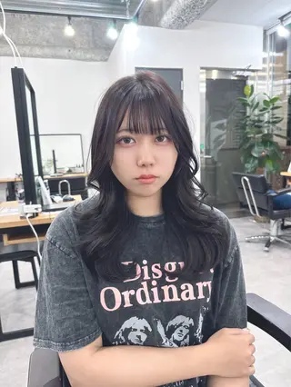 ロング kiti SAKAE所属・のり/顔まわり/韓国 /レイヤーカットのヘアスタイル