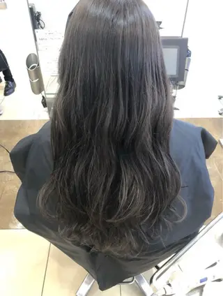 カラー 栗田 あかねのヘアスタイル