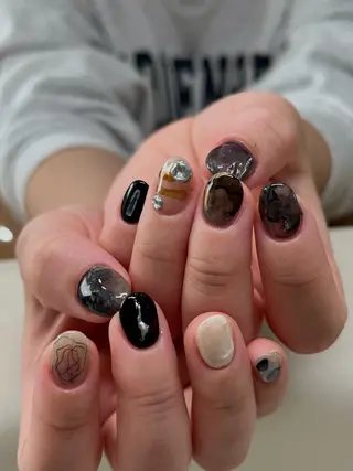 ネイル LETTER_& SAKIのネイルデザイン