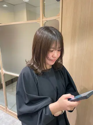 ミディアム mahae 林のヘアスタイル